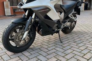 Honda crossrunner 800