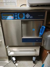 Autoclave Getinge ad uso ospedaliero