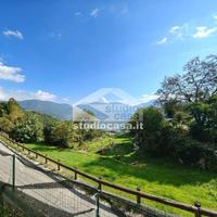 PATONE DI ISERA: TERRENO CON TETTOIA