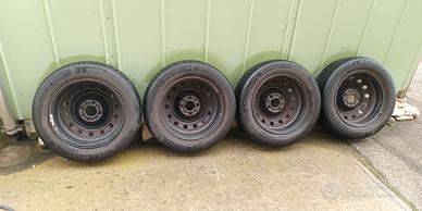 Ruote complete 185/65R15 PZ 4 