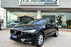 VOLVO XC60 B4 (d) AWD Geartronic Momentum Pro