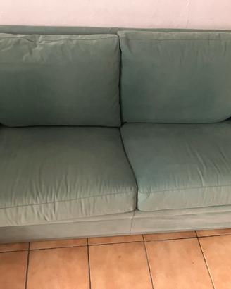 Divano tre posti in alcantara, come nuovo