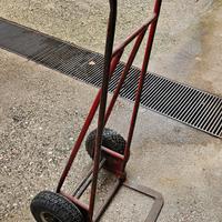 carrello con ruote