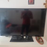televisore  LG 44 pollici 