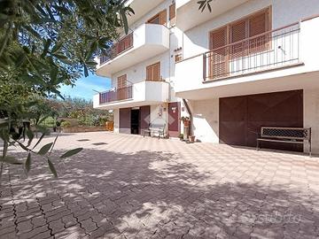 CASA INDIPENDENTE A ATRI