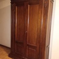 Armadio in arte povera