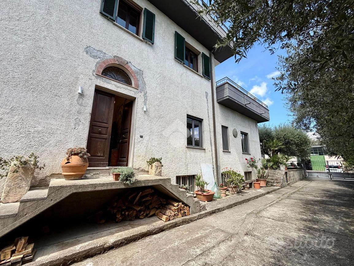CASA INDIPENDENTE A PISTOIA