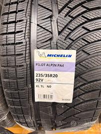 Treno di gomme nuove MICHELIN pilot Alpin PA4 in.