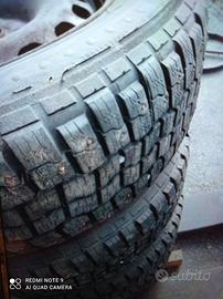 Gomme chiodate con dischi