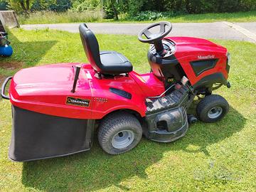 Trattorino rasaerba Mountfield