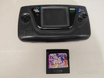sega game gear con gioco Sonic chaos
