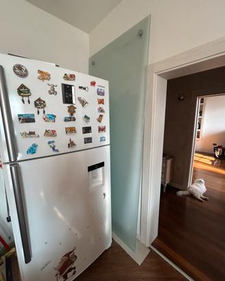 Porta scorrevole in vetro