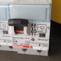 interruttore  differenziale BTICINO 16 AMPERE