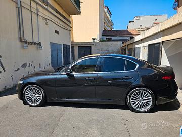 Alfa Romeo Giulia 2.0 200cv Pack Lusso