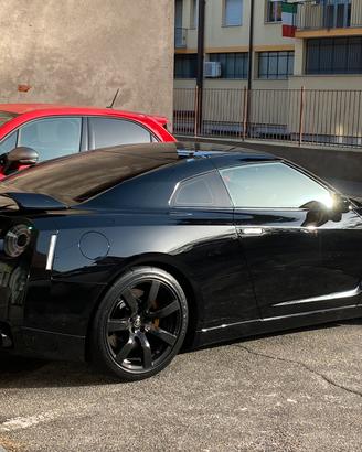 Nissan gt-r r35