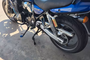 Suzuki GSX 750 Inazuma (2002) - 39.000 km  ASI

