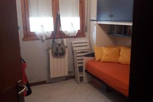 Stanza singola arredata a Montemurlo - libera subi