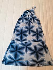 vestito estivo sbracciato con la gonna 