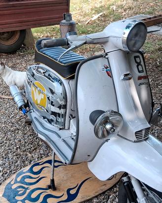 Li 125 valuto permute con moto da enduro o furgoni