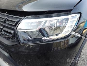 Proiettore sinistro DACIA SANDERO del 2018