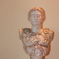 Statua busto imperatore Augusto
