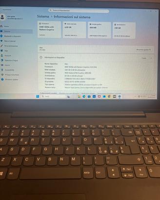 💻 LENOVO PC PORTATILE – WINDOWS 11