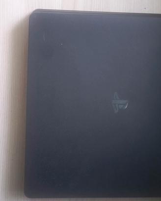 ps4 slim prima di comprare  scrive.prez. trattabi.