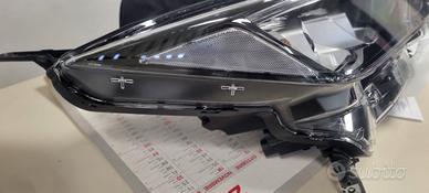 Nissan Leaf 2021 - Proiettore anteriore dx