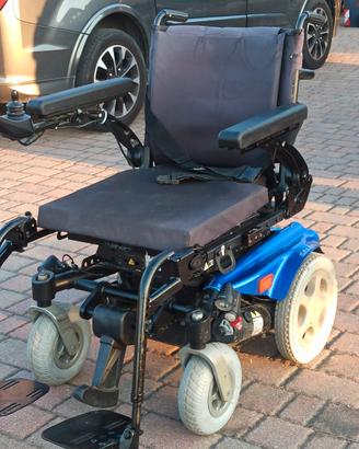 Carrozzina elettrica disabil