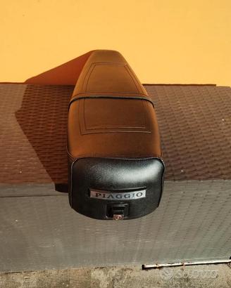 Sella vespa px arcobaleno ,sella px 1a serie nuove