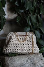 Clutch bag media color crema