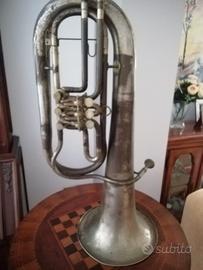 strumento a fiato in ottone vintade