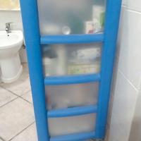Cassettiera in plastica con ruote