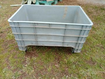 contenitore con ruote