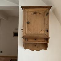 Mobiletto stile tirolese