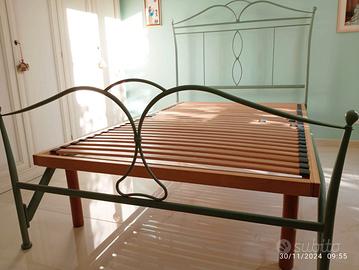 Letto in ferro battuto una piazza e mezza