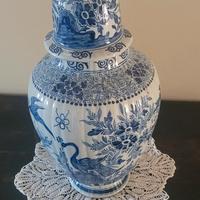 coppia di vasi antichi