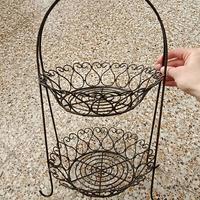 Portafrutta in metallo