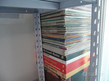 mezzo metro di dischi in VINILE