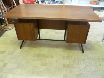 Scrivania 6 cassetti legno ferro design anni 60