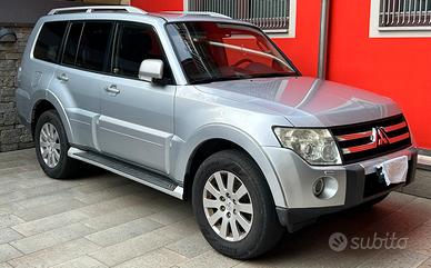 Mitsubishi Pajero V80 3.2