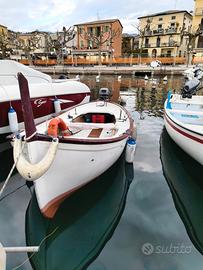 barca gozzo in vetroresina 