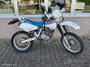 Suzuki dr350