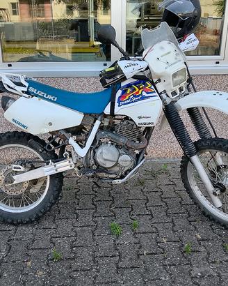 Suzuki dr350