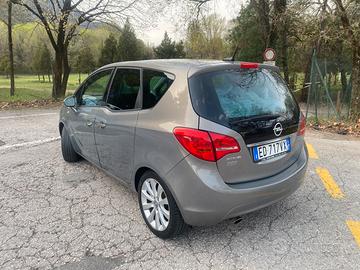 Opel Meriva 1.4 - 2011