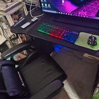 postazione gaming completa  