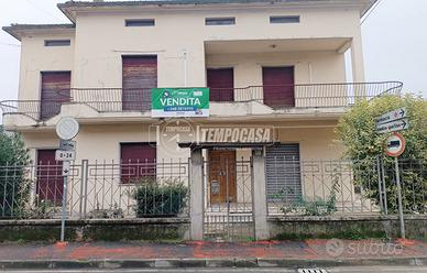 VILLA BIFAMILIARE AREA ESTERNA E LASTRICO SOLARE I