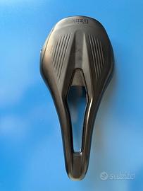 Fizik Vento Argo R1 140