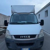 Iveco 35s13 sponda idraulica