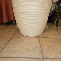 Vaso bianco 48 cm Teraplast in resina plastica